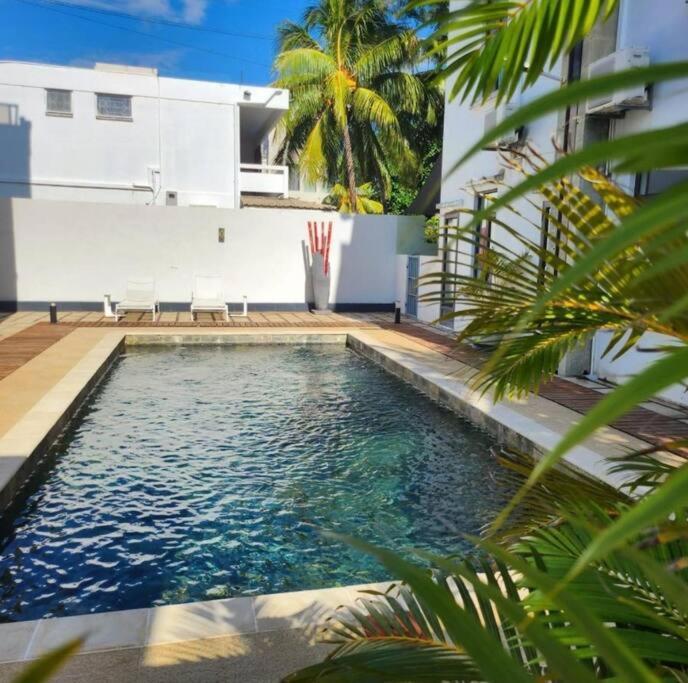 Charmant T4 Avec Vue Piscine Grand Baie Bagian luar foto