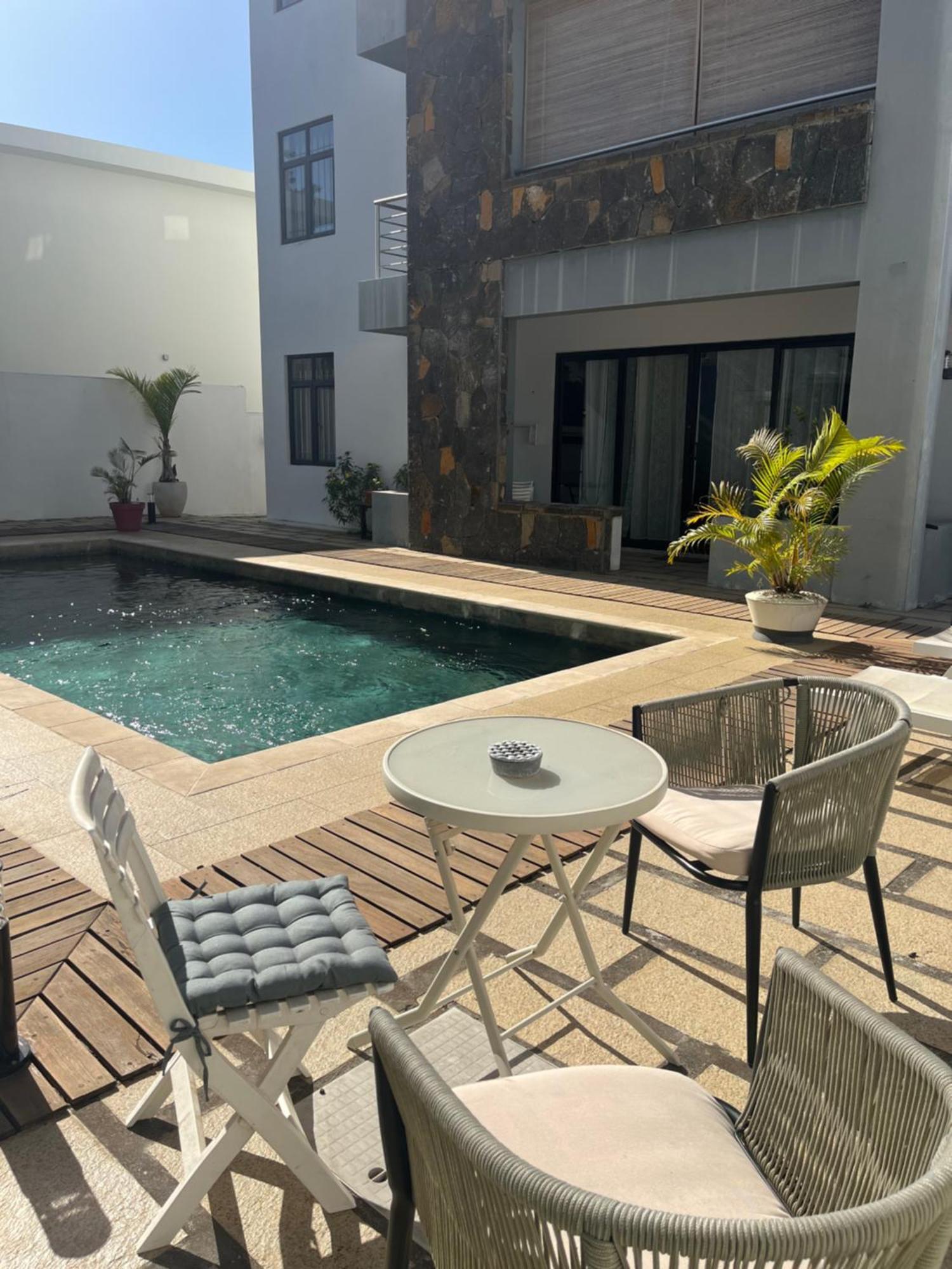 Charmant T4 Avec Vue Piscine Grand Baie Bagian luar foto